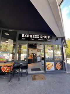 Tankstelle mit modernem Shop & Gastronomiepotenzial in Moutier 1/5