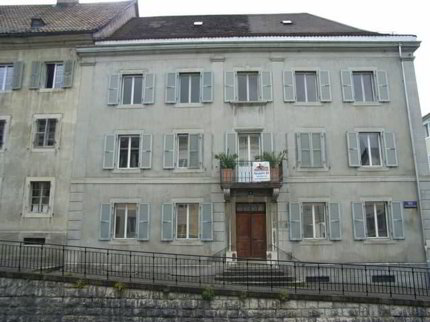 LOCAL A LOUER AU REZ 1/1