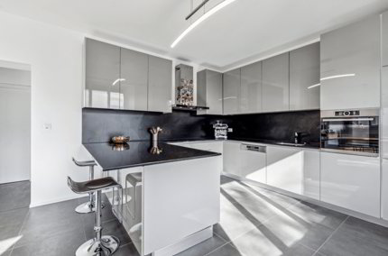 La Chaux-de-Fonds, spacieux appartement de 3,5 pièces (105 m2) avec... 1/5