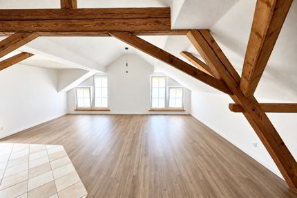 Wohnen mit Loft-Charakter - Charmante 3 Zimmer-Dachwohnung in Leibstadt 1/5