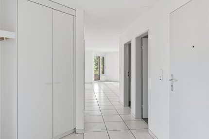 Helle 7.5-Zimmer-Maisonettewohnung mit Balkon in familienfreundlichem Quartier 1/5