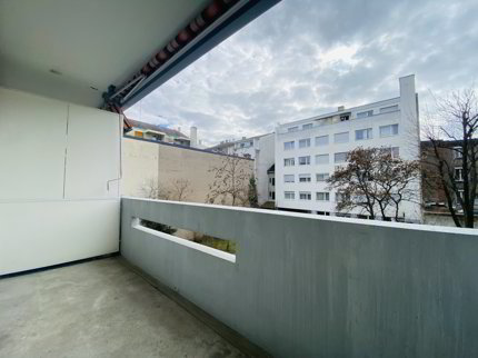 Gepflegte 1.5-Zimmerwohnung mit Lift und Balkon 1/5