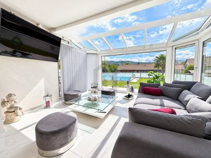 EXKLUSIV MIT POOL & LUXURIÖSEM WELLNESSBAD 1/5
