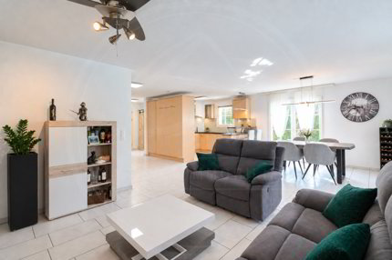 Freistehendes 5½-Zimmer-Einfamilienhaus mit Garten und 2 Tiefgaragenparkplätzen 1/5