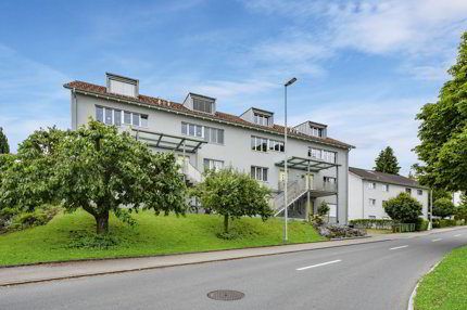 Wohnen wie im Einfamilienhaus, Schöne helle 5.5-Zi.Maisonette-Wohnung mit Seesicht 1/5