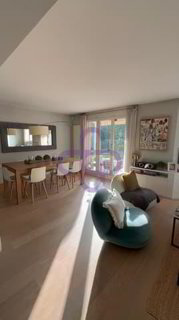 Belle maison contiguë située à Collonge-Bellerive 1/3