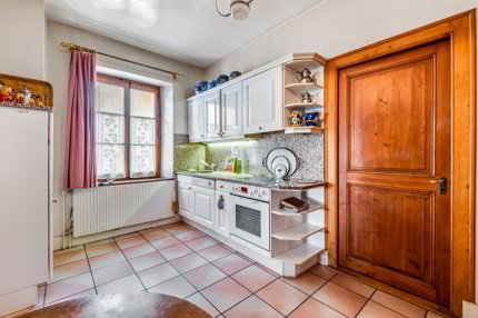 Maison villageoise sur 3 étages à rénover 1/5