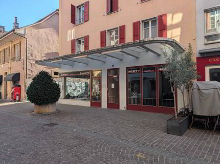 Immeuble mixte à fort potentiel de valorisation au cur d'Yverdon-les-Bains 1/5