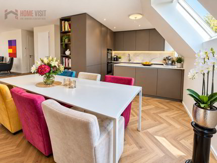174 m² Wohntraum – exklusive Attika-Maisonette in Rifferswil 1/5