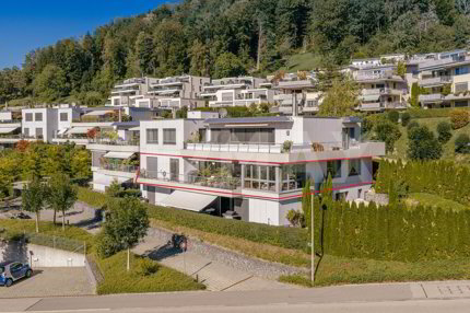 Viel Raum für ein Wohnen mit Weite: 6½-Zimmer-Wohnung am Sonnenhang 1/5