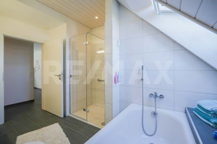 Grosszügig wohnen auf zwei Etagen - 5.5 Zimmer-Maisonettewohnung 1/5