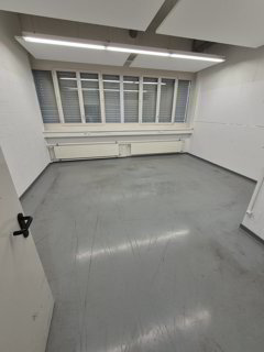 Lagerhalle mit guter Verkehrsanbindung 1/5