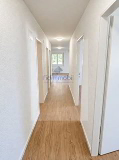 Appartement rénové avec balcon 1/5
