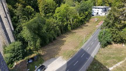 Parcelles en zone industrielle avec permis de construire 1/3