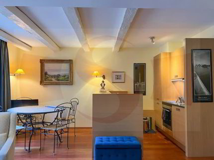 Studio meublé à louer en vieille-ville 1/5