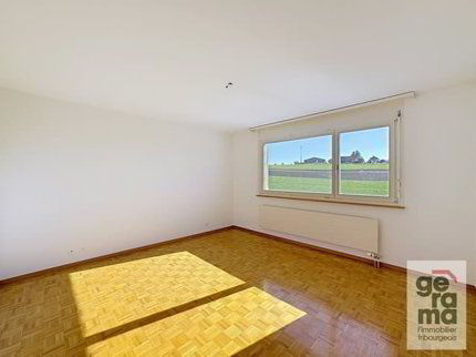 Appartement spacieux de 4,5 pièces de 113m2 1/5