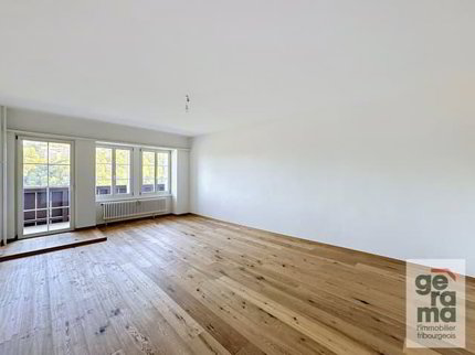 Spacieux appartement de 2,5 pièces 104 m² 1/5