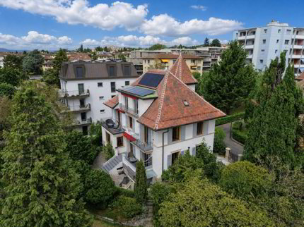 Maison de 9 pièces en vente à Renens - 420 m² 1/5