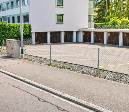PARKPLATZ AN ZENTRALER LAGE 1/1
