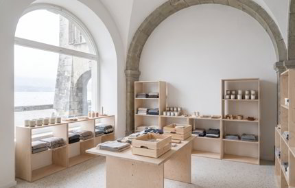 NYON : ARCADE EN EMPLACEMENT N°1 POUR POP-UP STORE À LOUER 1/1