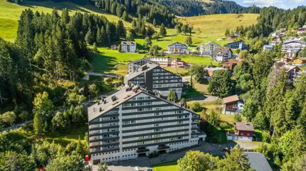 grosszügige 3-Zimmer-Ferienwohnung mit Balkon und einem Tiefgaragenplatz 1/5