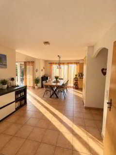 Charmante villa de 5.5 pièces à Conthey - Disponible immédiatement 1/5