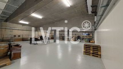 Dépôt, atelier, laboratoire de 800 m2 à louer à Bussigny 1/5