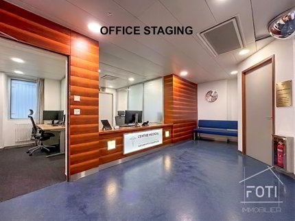 Bureau dans immeuble commercial idéalement situé au centre-ville de Monthey. 1/5