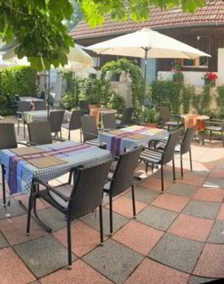 Asia Restaurant (bis 100 Sitzplätze) mit grosser Stammkundschaft 1/5