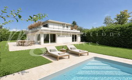 En exclusivité SUPERBE MAISON CONTEMPORAINE DE 8 PIECES AVEC GRANDE PISCINE ET JARDIN PRIVATIF 1/5