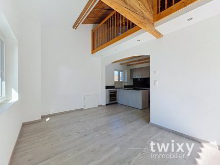 Chalais | Duplex de 4 pièces rénové, au cœur du village 1/5
