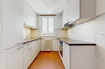 Logement rénové, traversant et occupant tout le dernier étage 1/5