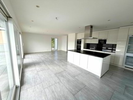 Attique de 4.5 pièces en vente à Wöschnau - 121 m² 1/5