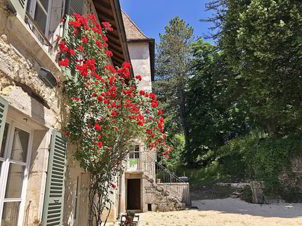 Chateau du XIIᵉ siècle à 45 min. de Genève 1/5