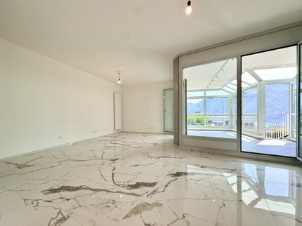 ELEGANTE 4.5 LOCALI CON VERANDA E SCORCIO SUL LAGO A LORETO 1/5