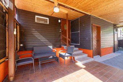 3.5-Zimmer-Bungalow mit Doppelparzelle im Caravaning Gletterens 1/5