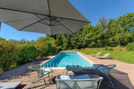 Villa avec piscine, vue lac et Mont-Blanc 1/5