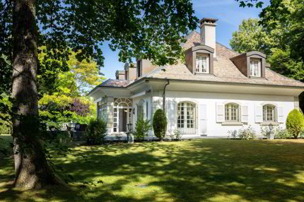 Maison de Maître - l'intimité d'un grand jardin verdoyant. 1/5