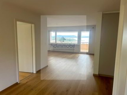 Appartement de 4 pièces avec 117 m² habitables à Saint-Blaise 1/5