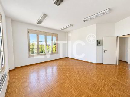 Bureaux de 180 m2 à louer au Mont-sur-Lausanne 1/5