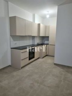 Appartement de 3 pièces entièrement rénové 1/3
