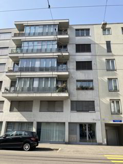 Einstellhallenplatz in Basel zu vermieten 1/1