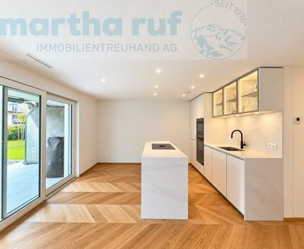 Exklusive 3.5- Zimmer Wohnung mit Garten Modern und hochwertig 1/5