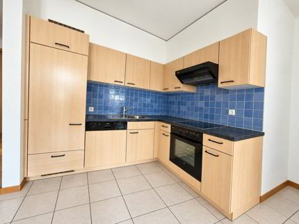 Grand studio de 35 m² avec place de parc extérieure 1/5