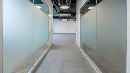 Espace de bureaux premium 655 m² - Cur du quartier des Nations Unies 1/5