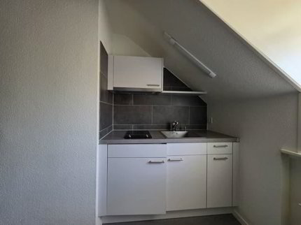 Charmant studio à la Charrière 1/3