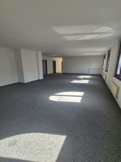 Surface de bureaux attractive et flexible, idéalement située à... 1/5