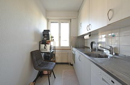 3.5-Zimmerwohnung mit Aussicht und Parkplatz 1/5