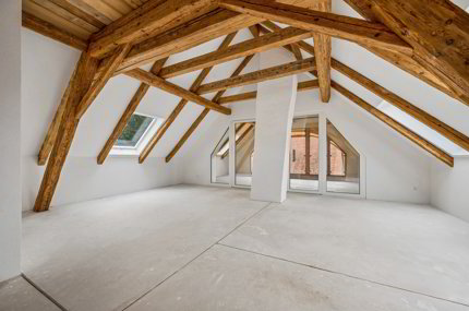 Charaktervolle 5.5-Zimmer-Dachgeschosswohnung mit Loggia 1/5