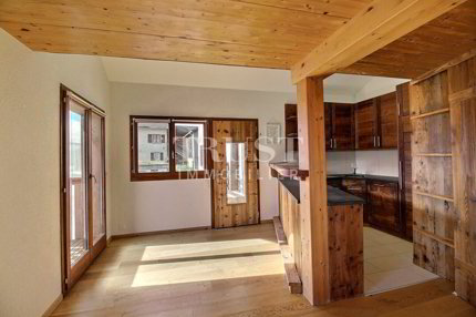 LUC / AYENT – MAGNIFIQUE GRANGE RÉNOVÉE AVEC MAISON VILLAGEOISE 1/5